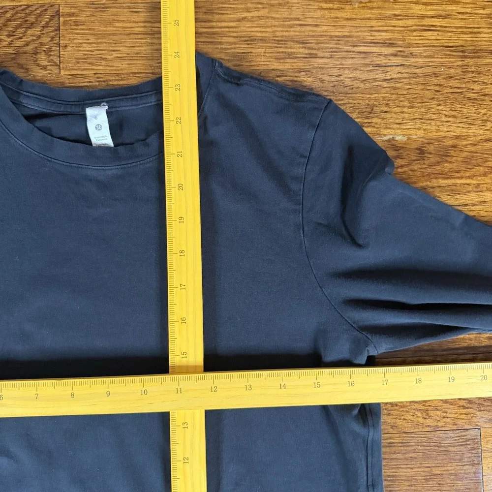 Women's Lululemon Love Long Sleeve Black Shirt Workout/Running Top Size 6